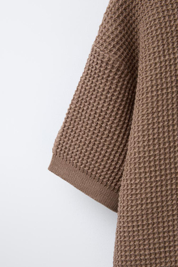 ZARA ТРИКОТАЖНАЯ ФУТБОЛКА С ВЫШИТЫМ КАРМАНОМ, КОРИЧНЕВЫЙ