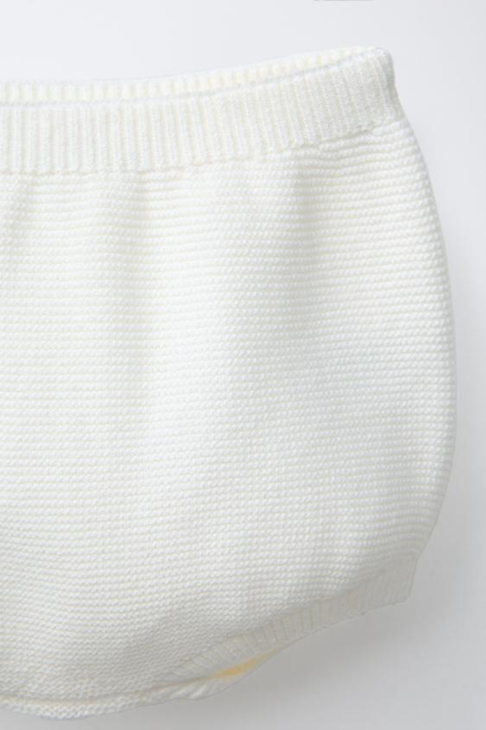 ZARA ТРИКОТАЖНЫЕ ТРУСЫ, СВЕТЛЫЙ ЭКРЮ