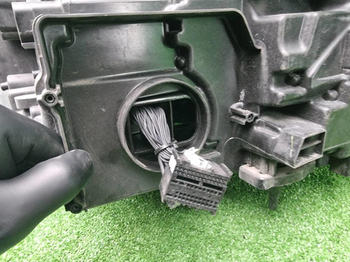 Битая Фара левая BMW X3 G01 (17-21) Adaptive LED