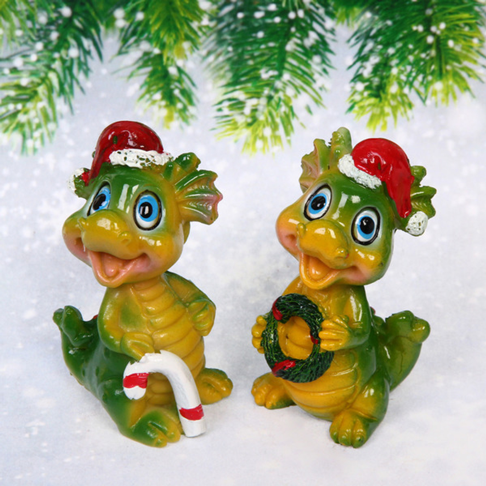 Фигурка «Дракоша Ричи с подарком» 7,8*5*4 см, микс