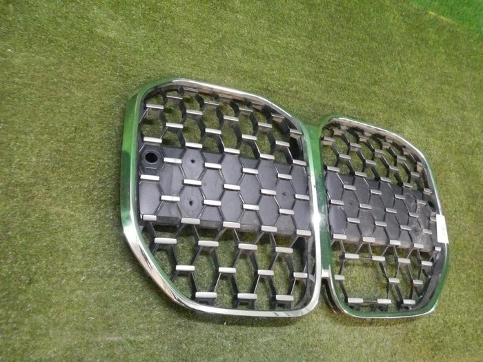 Решетка радиатора BMW 4er G22 (2020-н.в.)