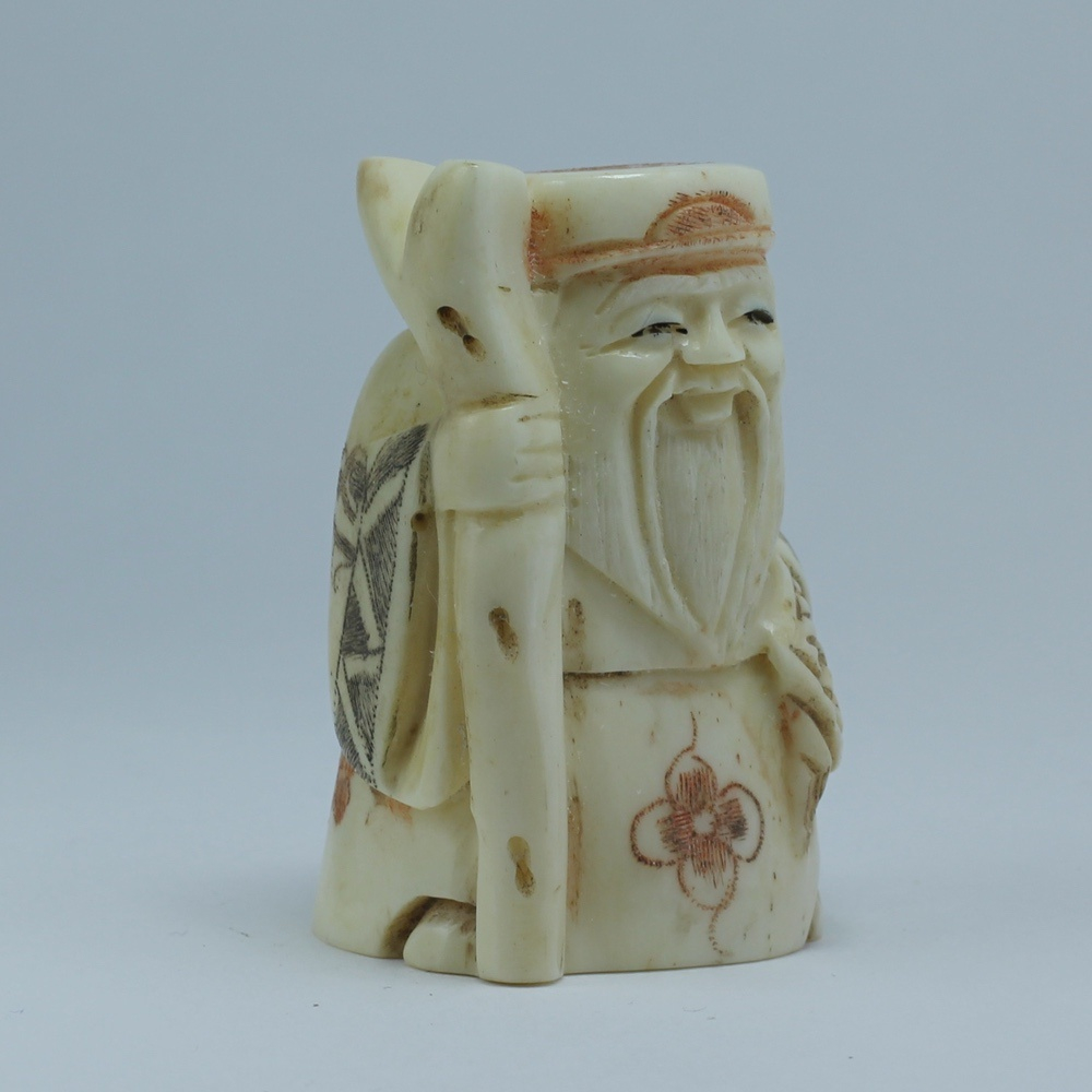 Нэцкэ Дзюродзин с посохом