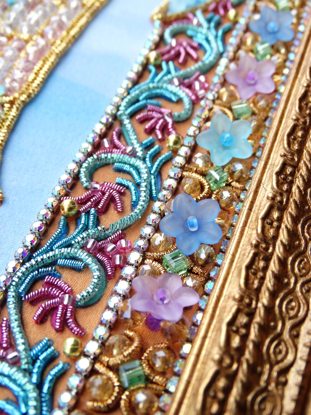 И-24а Набор для вышивания хрустальными камнями Ангел Хранитель домашнего очага (мал.)