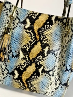 Женская желто-голубая сумка из натуральной кожи с тиснением питон