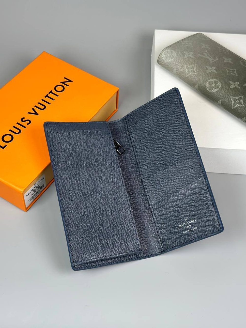 Кошелек Louis Vuitton