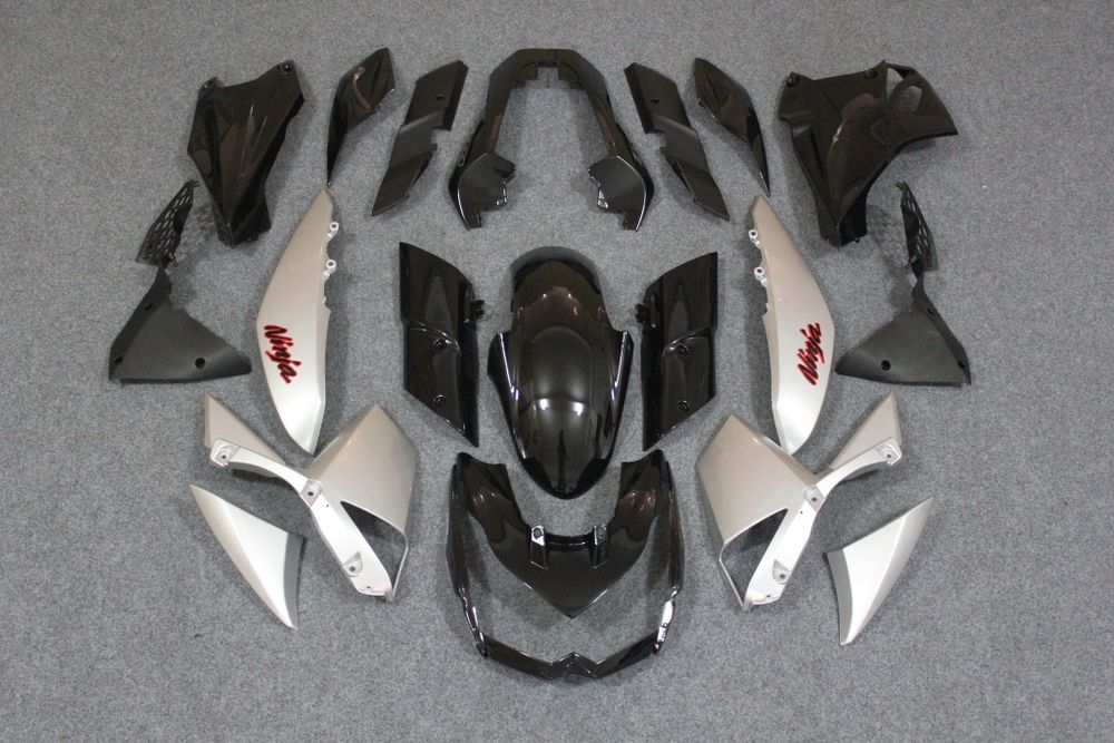 Комплект пластика для мотоцикла Kawasaki Z1000 10-13 Черно-серый заводской