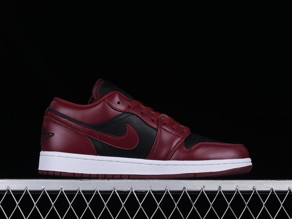 Air Jordan 1 Low Maroon