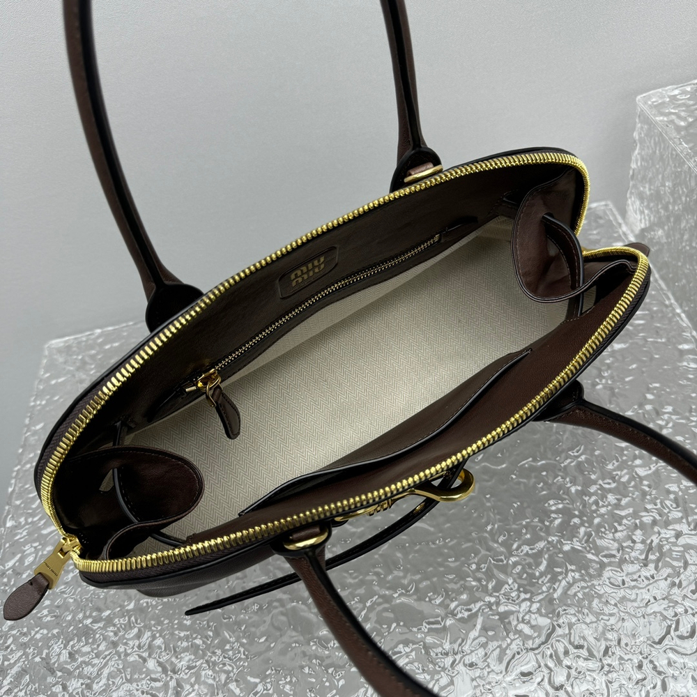 Miu Miu Aventure 33 cm