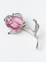 30061370 Брошь Chance