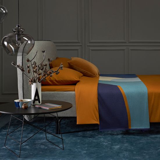 Плед из хлопка с авторским принтом синего цвета из коллекции freak fruit, 130х180 см