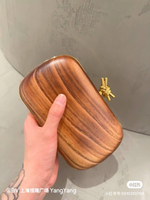 Клатч Bottega Veneta