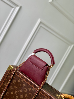 Louis Vuitton Capucines Nano