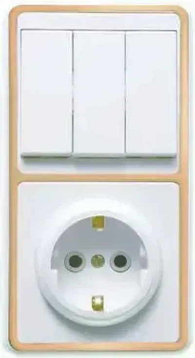 Блок скрытой установки выключатель трехклавишный + розетка с заземлением БКВР-033 Бэлла Кунцево, арт. 5844