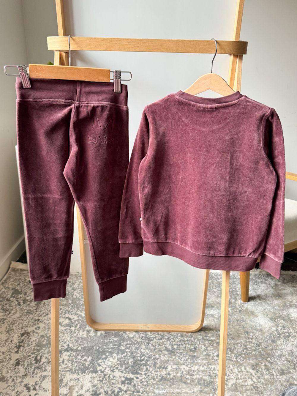 Велюровый костюм Molo, 110