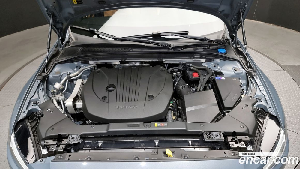 Volvo S60 3 Generation B5 Inscription (06.2022)