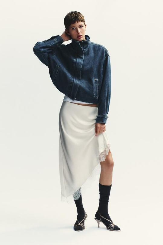 ZARA АТЛАСНАЯ ЮБКА С КРУЖЕВОМ, ЖЕЛТОВАТО-БЕЛЫЙ