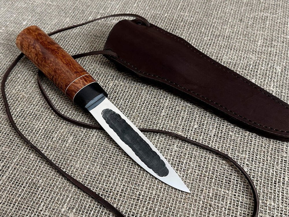 Якутский нож "Шейник" с кованым долом, рукоять карельская берёза