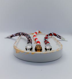 Браслет из бисера змейка by A.S. розовая,подарок маме/сестре/подруге ручная работа