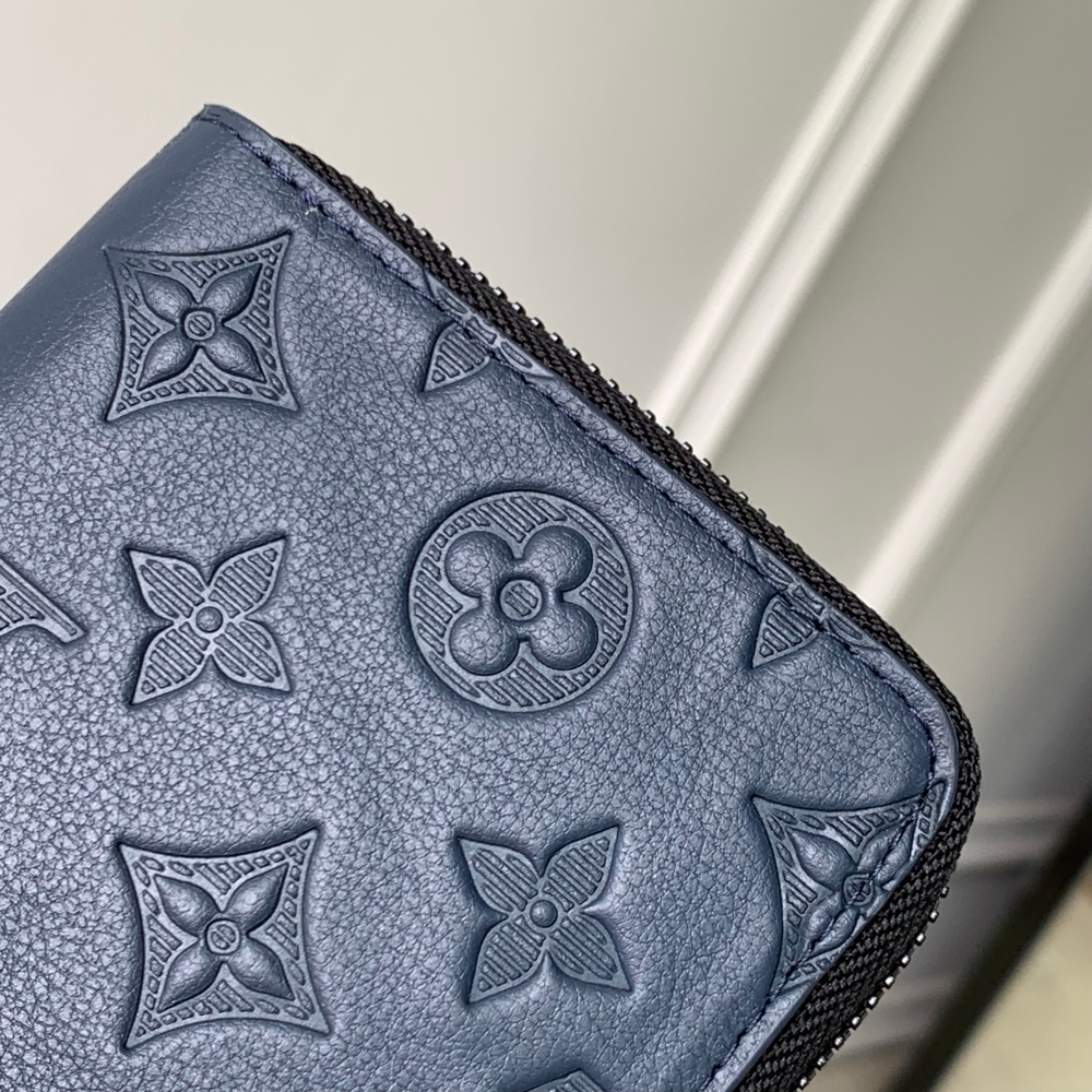 Louis Vuitton Zippy Vertical Wallet