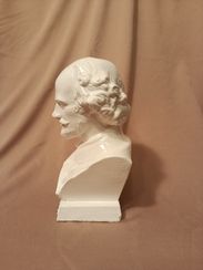 Uilyam Şekspir Büstü