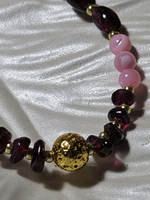 Комплект украшений авторский из натуральных камней. Колье и браслет "Гранатовый рис". Бижутерия на шею, на руку для женщин, девушек. Женское украшение