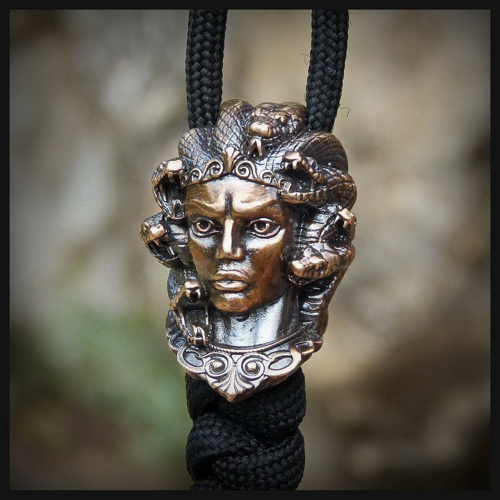 Бусина "Медуза Горгона" для темляков или браслетов , бронза