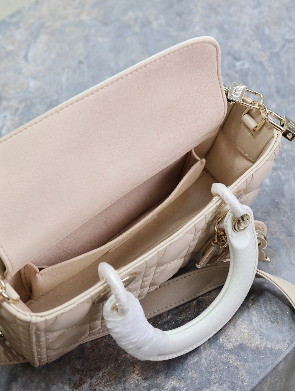 Christian Dior Lady D-Joy Bag 22 cm