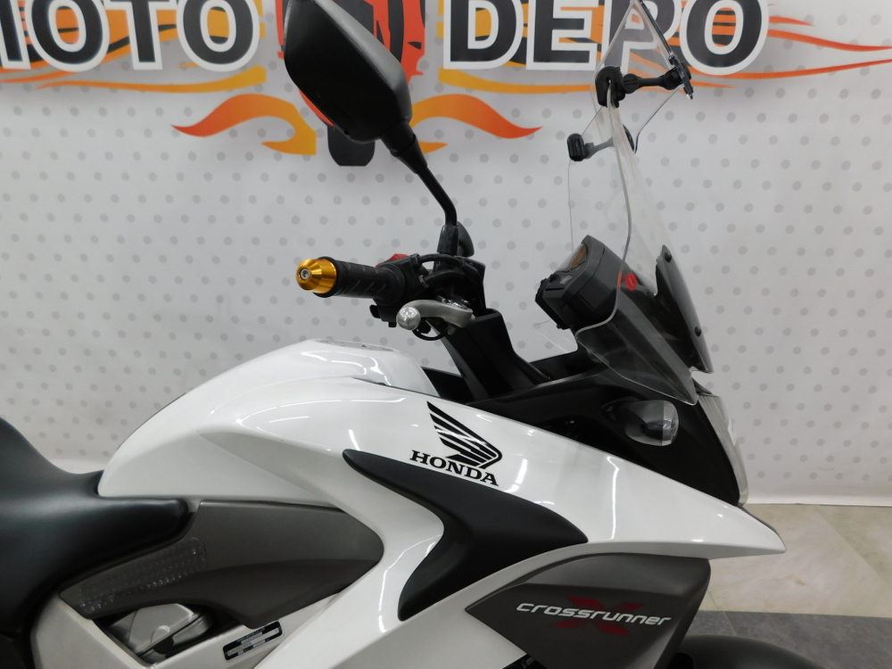Honda VFR800X , 2011