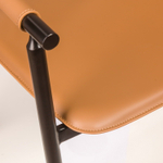 Стул с подлокотниками Suite, коричневый