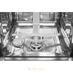 Встраиваемая посудомоечная машина Hotpoint HSIE 2B0 C