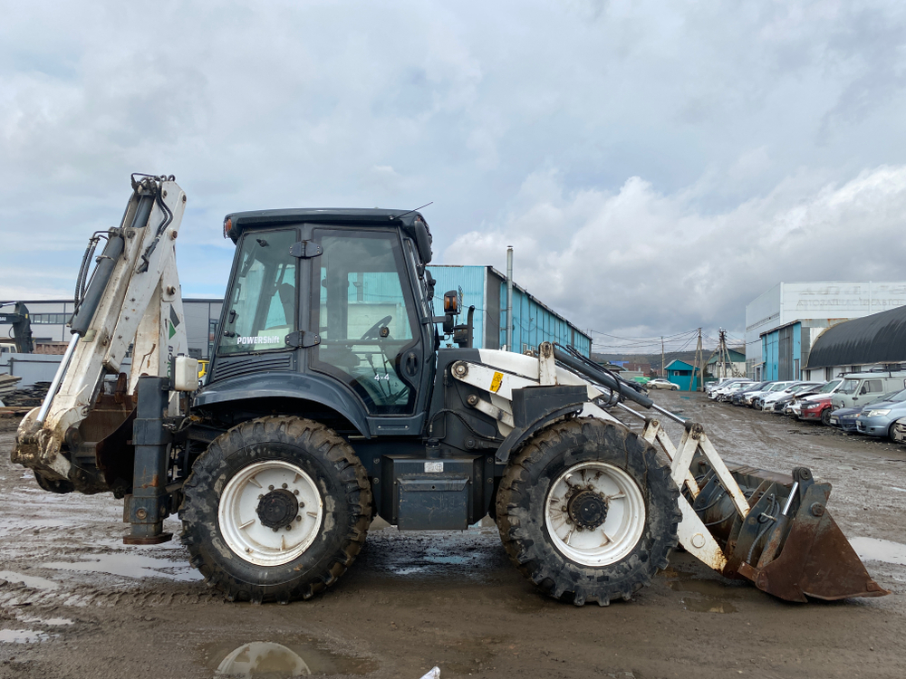 Borus BR-825 Экскаватор-погрузчик BR-825 (Дизельный, 4,8 л, 102 л.с., АТ)