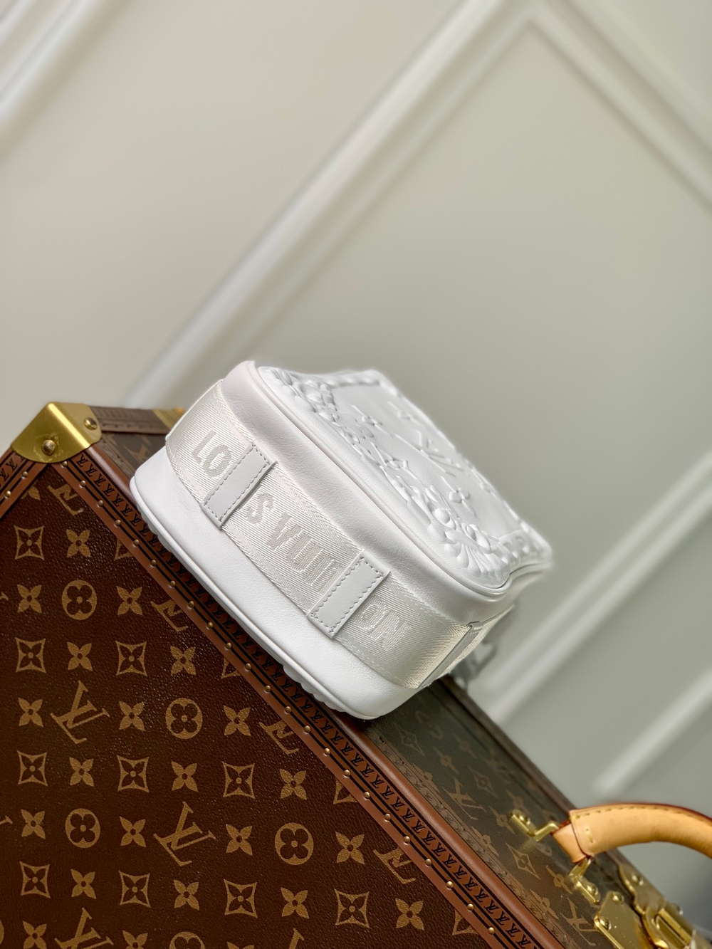 Louis Vuitton Cruiser Messenger