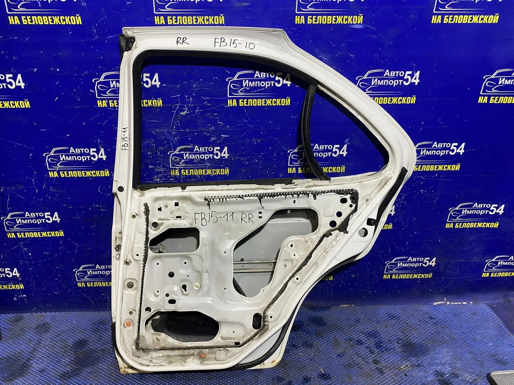 Дверь задняя правая NISSAN SUNNY 2000
