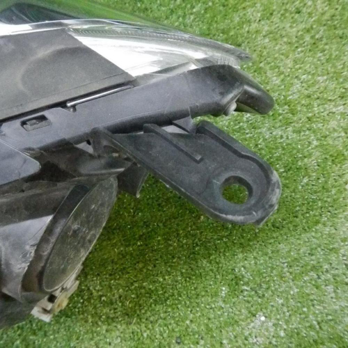 Фара правая Toyota RAV4 4 CA40 (2015-2019) LED