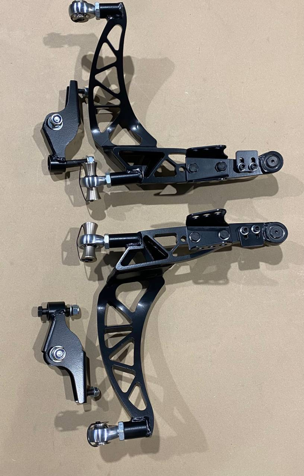 Рычаги передние нижние 370Z/v36 под штатный кулак