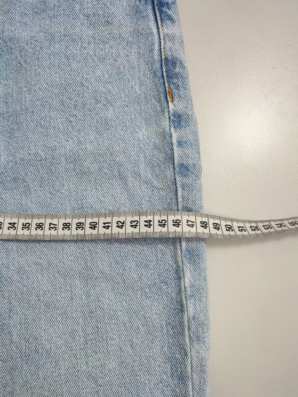 Джинсы светлые 46 размер