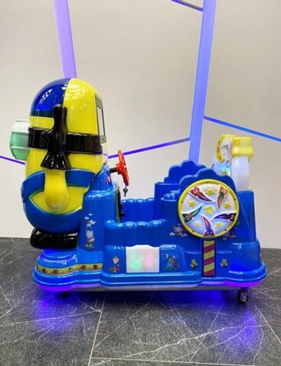 Аттракцион качалка с мультиками «Желтый человечек»