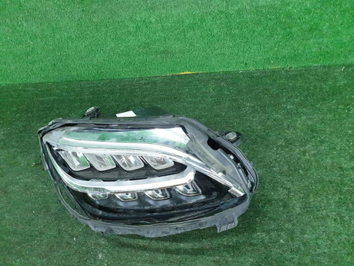 Битая Фара правая Mercedes C w205 (2018-2023) LED