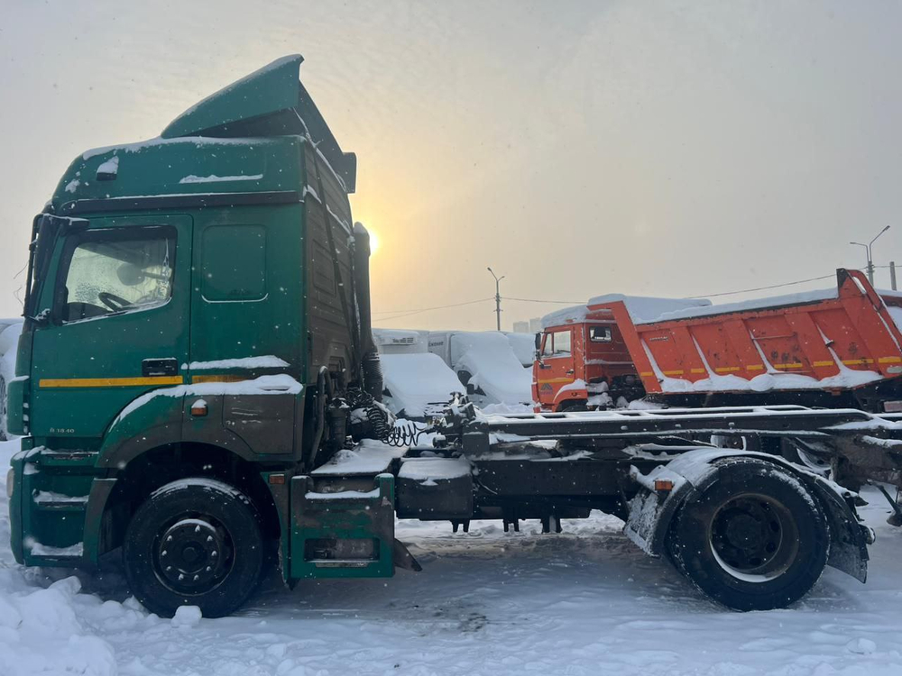 КамАЗ 5490 4x2 Седельный тягач 5490-S5 (Дизельный, 12,0 л, 401 л.с., МТ)