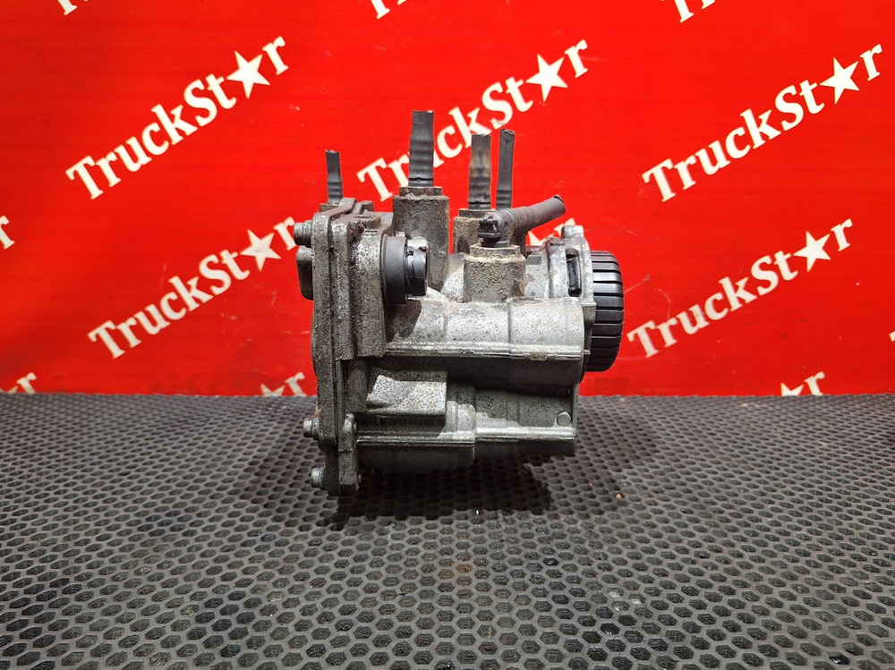 Кран управления тормозами прицепа 2018г