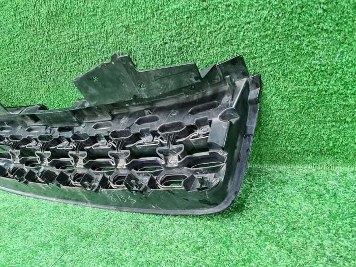 Решетка радиатора Land-Rover Discovery Sport 19-нв