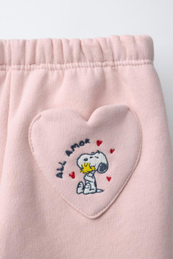 ZARA ДЖОГГЕРЫ ИЗ МЯГКОЙ ТКАНИ SNOOPY PEANUTS™, РОЗОВЫЙ