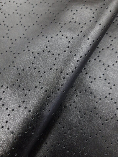 Круги, Эко-кожа перфорированная, черная - отрез 0,5м БРАК