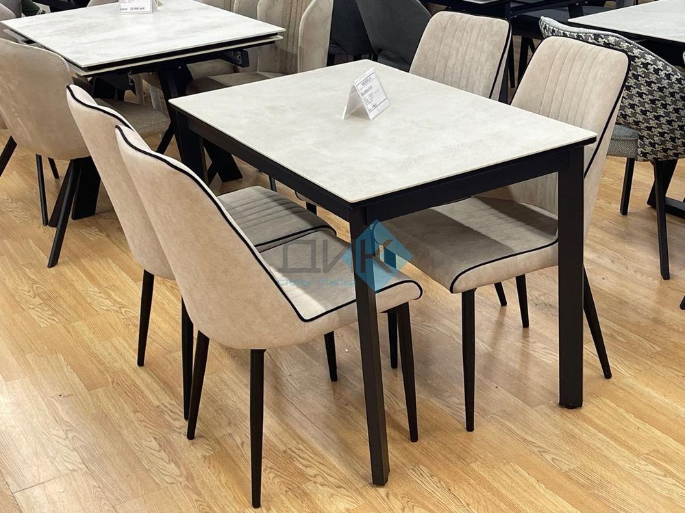 Стул DikLine 325 опоры чёрные