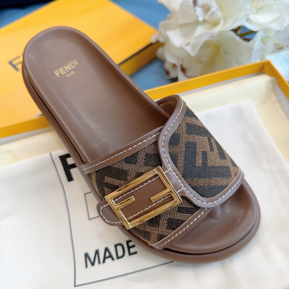 Fendi Slides