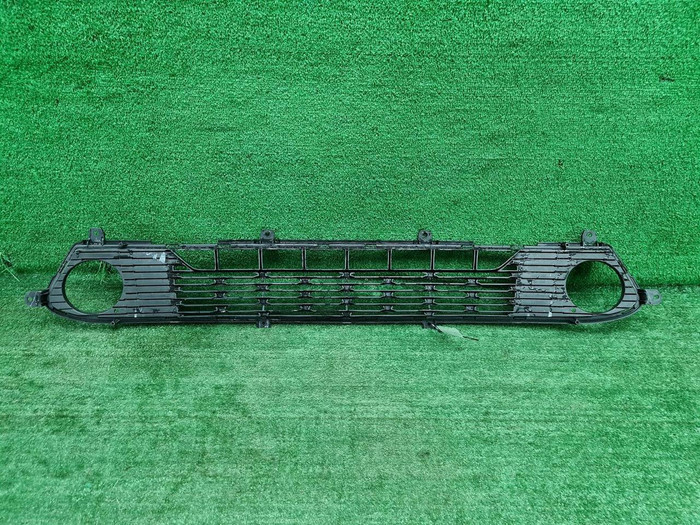 Решетка переднего бампера Kia Cerato 4 (2018-2022)