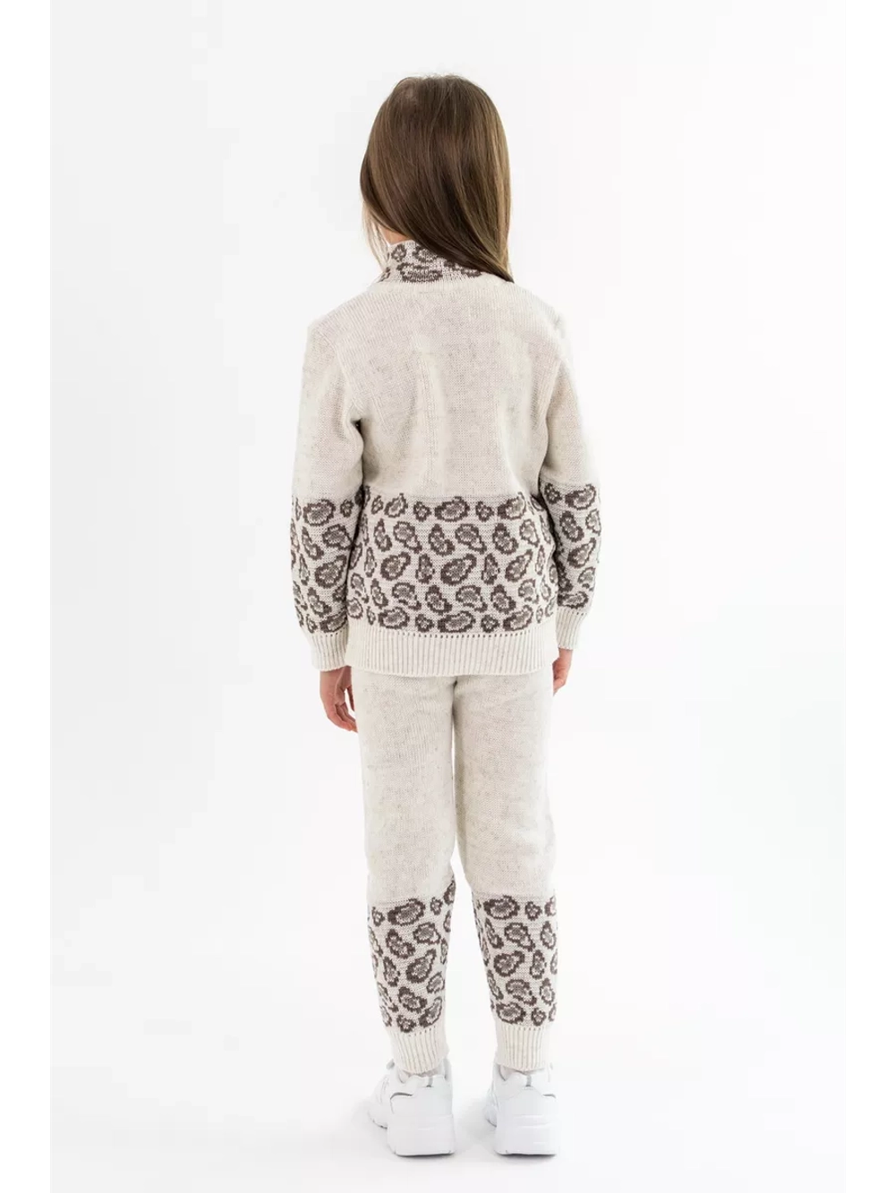 Кофта вязаная