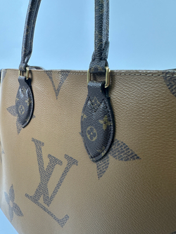 Сумка Louis Vuitton OnTheGo