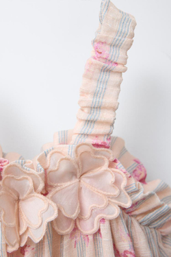 ZARA ПЛАТЬЕ С ПОЛОСКАМИ И ЦВЕТОЧНЫМ УЗОРОМ, ПЕРСИКОВЫЙ