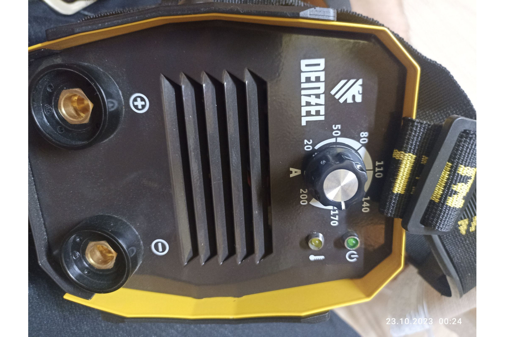 Аппарат инвертор дуговой сварки 200 А, ПВ DENZEL DS-200 Compact 94373